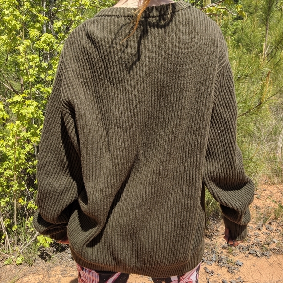 LLBean Forest Green Sweatshirt - Picture 5 of 5